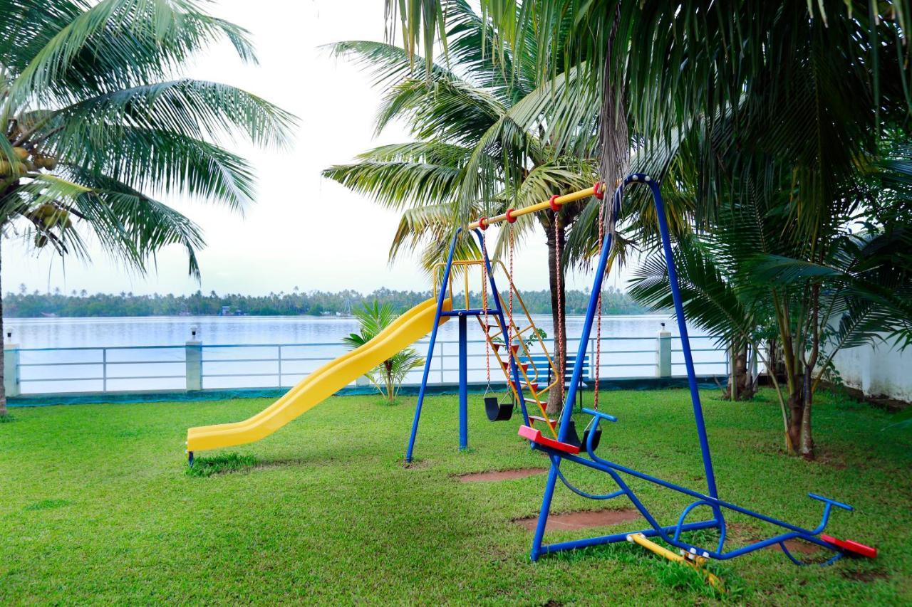 Blue Waters Cherai Cherai Beach Buitenkant foto